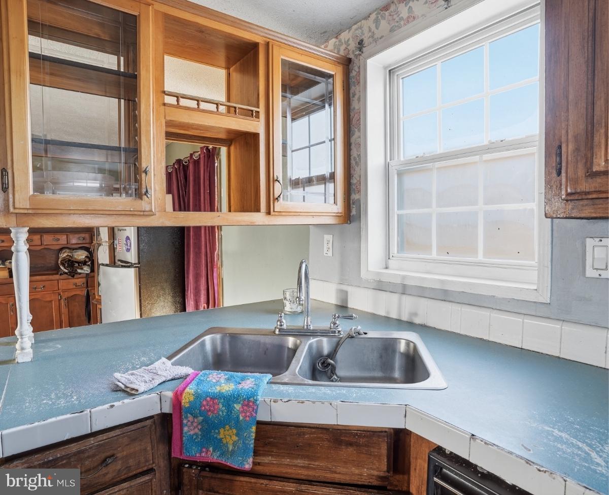 105 Ceramic Drive Newfoundland, PA 18445 - Photo 15 of 45 Charming kitchen with natural light.