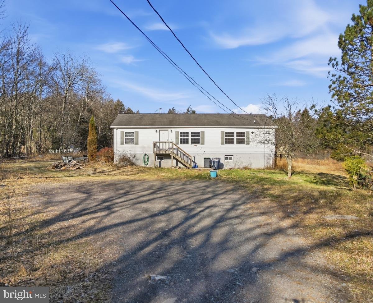 105 Ceramic Drive Newfoundland, PA 18445 - Photo 2 of 45 Charming home on a spacious lot.