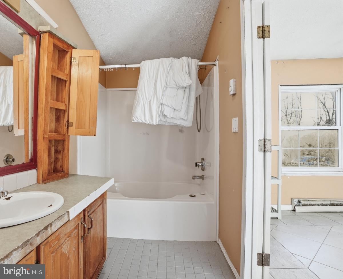 105 Ceramic Drive Newfoundland, PA 18445 - Photo 23 of 45 Bright and inviting bathroom oasis.
