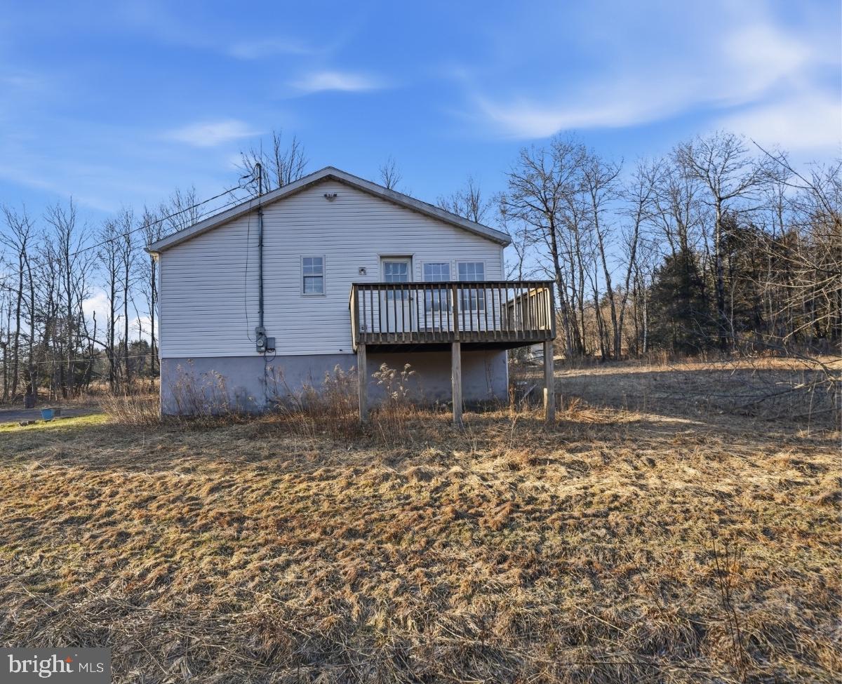 105 Ceramic Drive Newfoundland, PA 18445 - Photo 4 of 45 Charming home with serene surroundings.