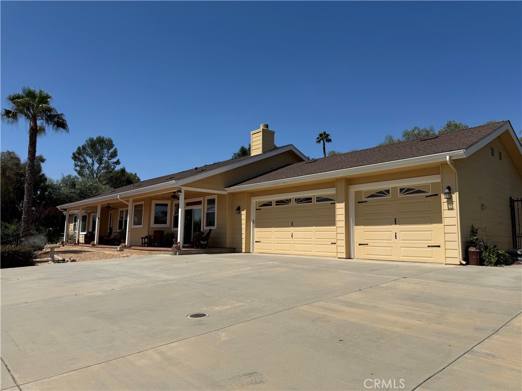 3839 Forbell Place Fallbrook, CA 92028 - Photo 98 of 98 Designed and built in 2007 by an Orange County Developer for his own retirement. As you walk up the pathway past the ranch-style masonry porch and enter the home you will immediately sense the quality and tasteful open floorplan.