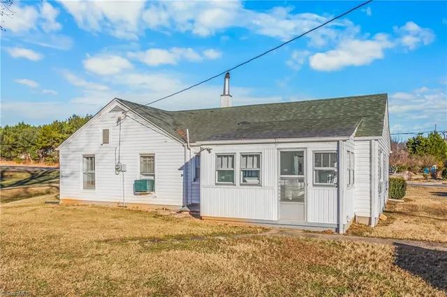 $45,100 | 2450 East Us Highway, Mocksville, NC 27028