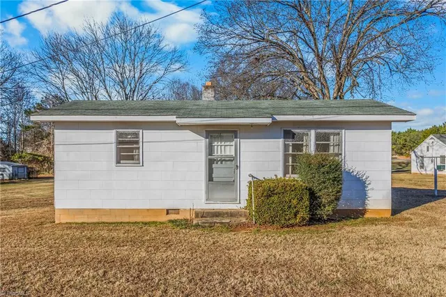 $45,100 | 2450 East Us Highway, Mocksville, NC 27028