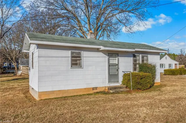 $45,100 | 2450 East Us Highway, Mocksville, NC 27028