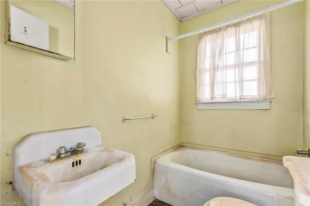 $45,100 | 2450 East Us Highway, Mocksville, NC 27028