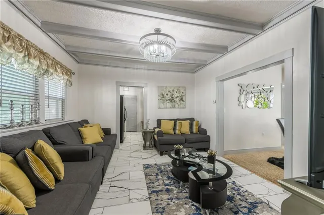 $329,999 | 135 North Elmwood Avenue, Kansas City, MO 64123