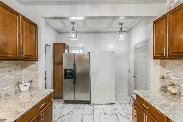 $329,999 | 135 North Elmwood Avenue, Kansas City, MO 64123