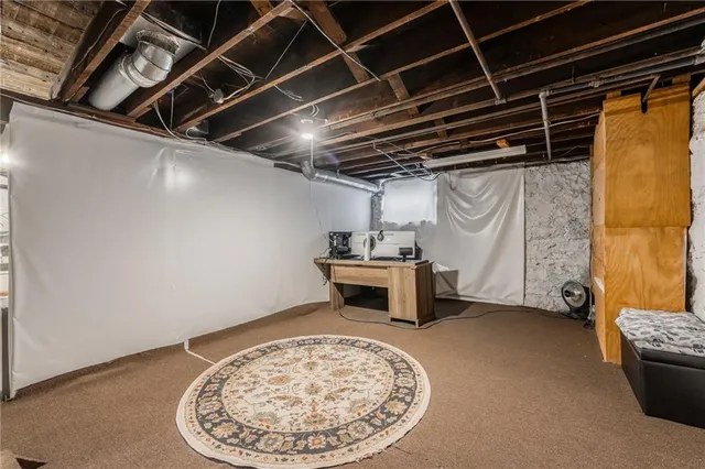 $329,999 | 135 North Elmwood Avenue, Kansas City, MO 64123