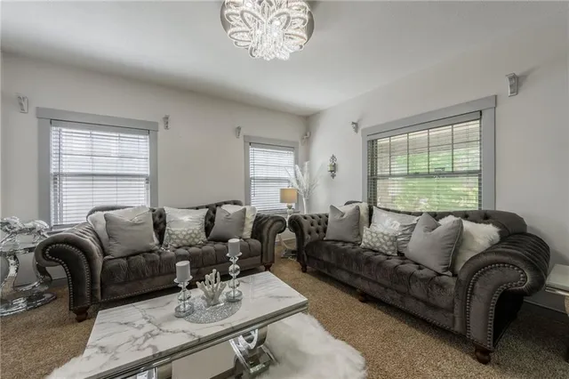 $329,999 | 135 North Elmwood Avenue, Kansas City, MO 64123