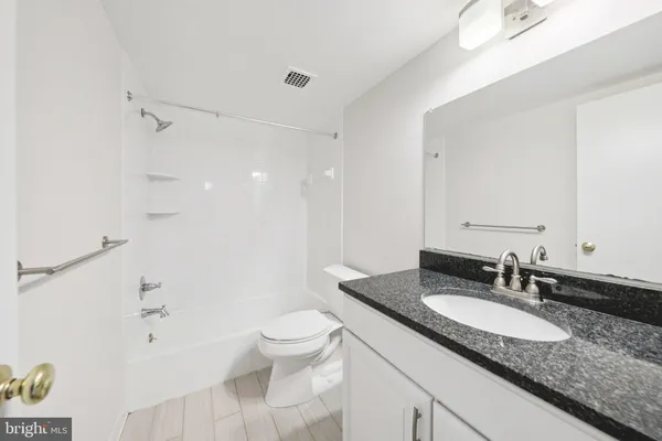 $150,000 | 9900 Georgia Avenue, Unit 27306, Silver Spring, MD 20902