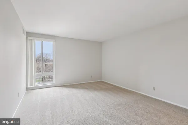 $150,000 | 9900 Georgia Avenue, Unit 27306, Silver Spring, MD 20902