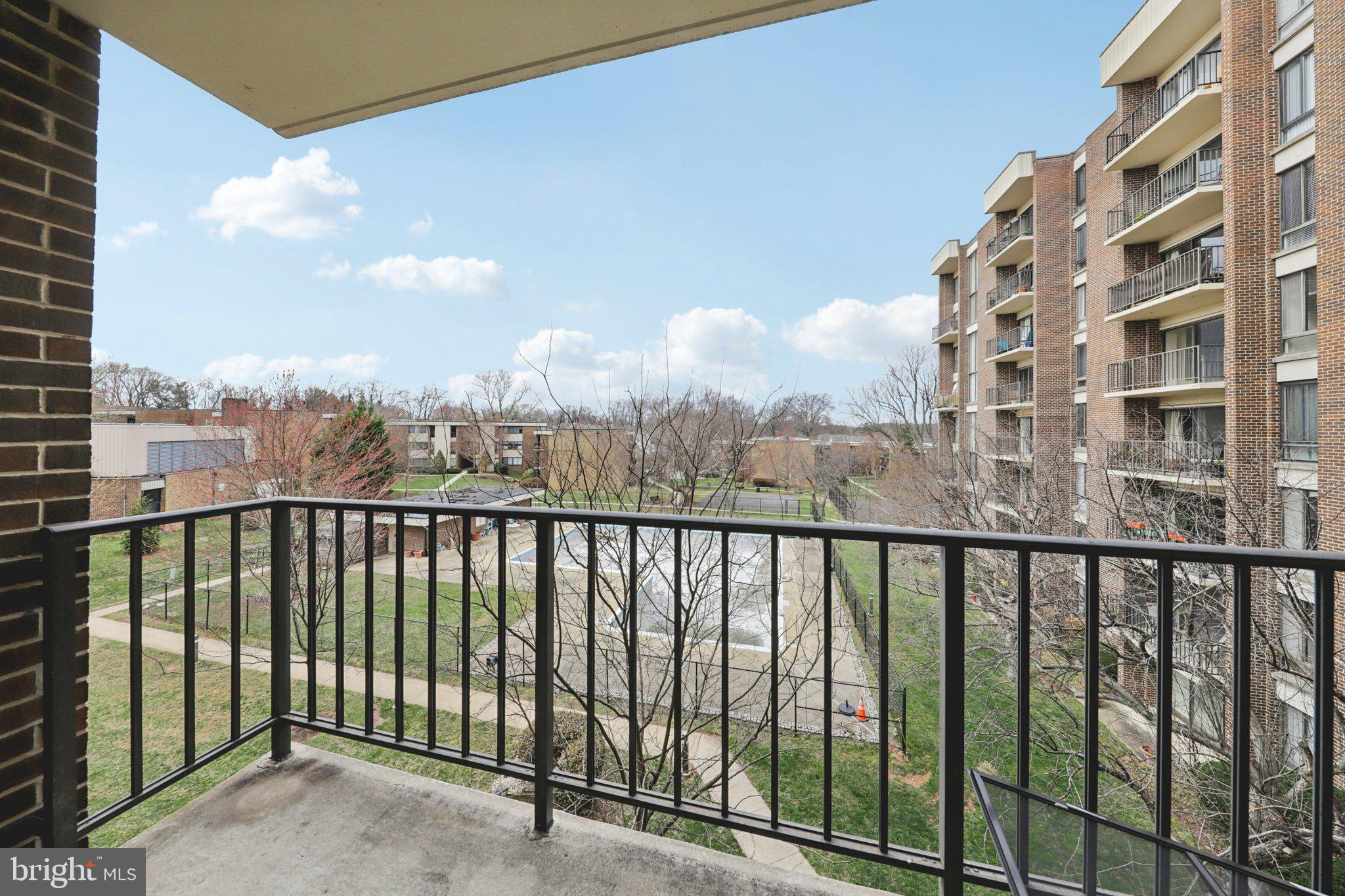 9900 Georgia Avenue, Unit 27306 Silver Spring, MD 20902 - Photo 20 of 23 Balcony