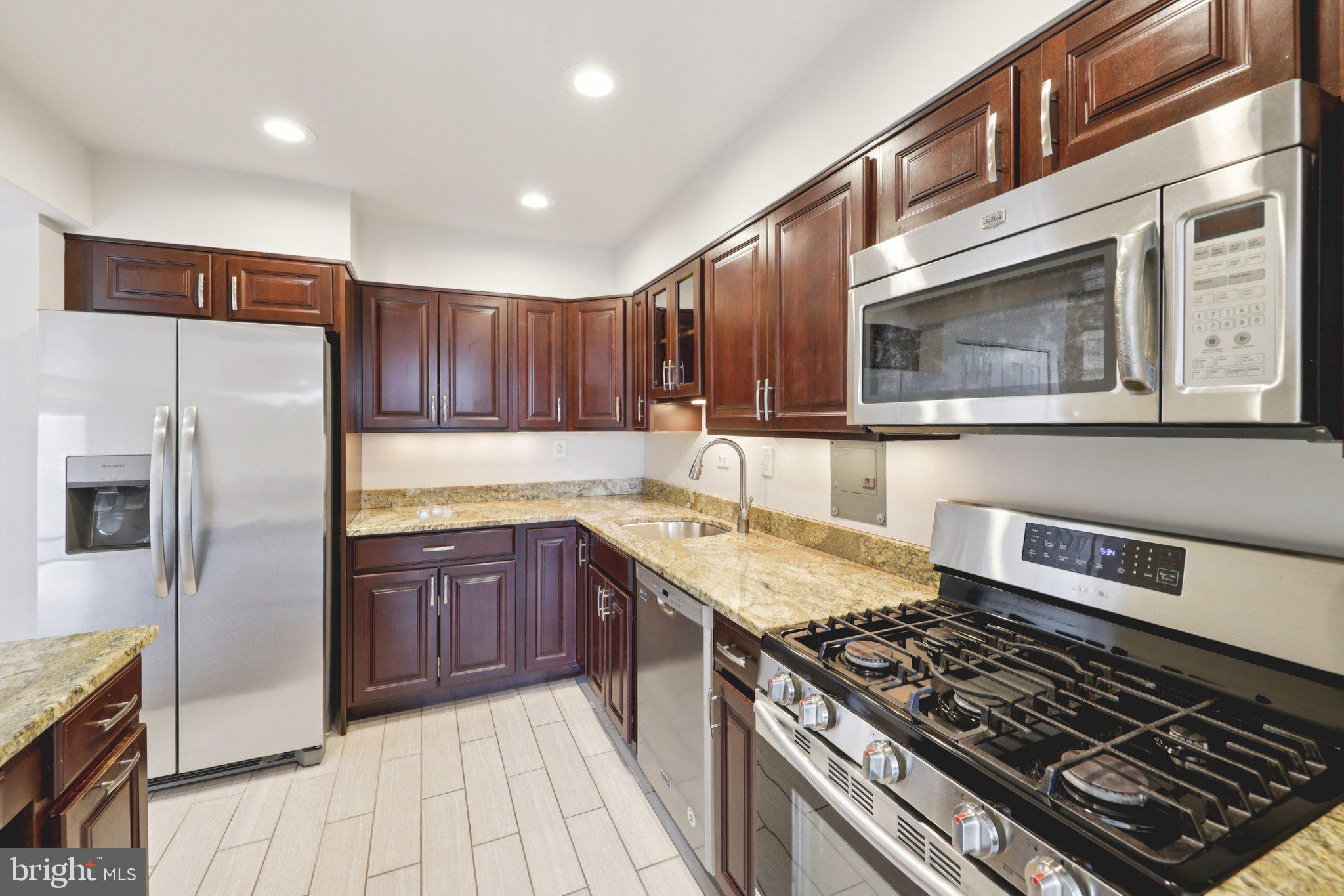 9900 Georgia Avenue, Unit 27306 Silver Spring, MD 20902 - Photo 4 of 23