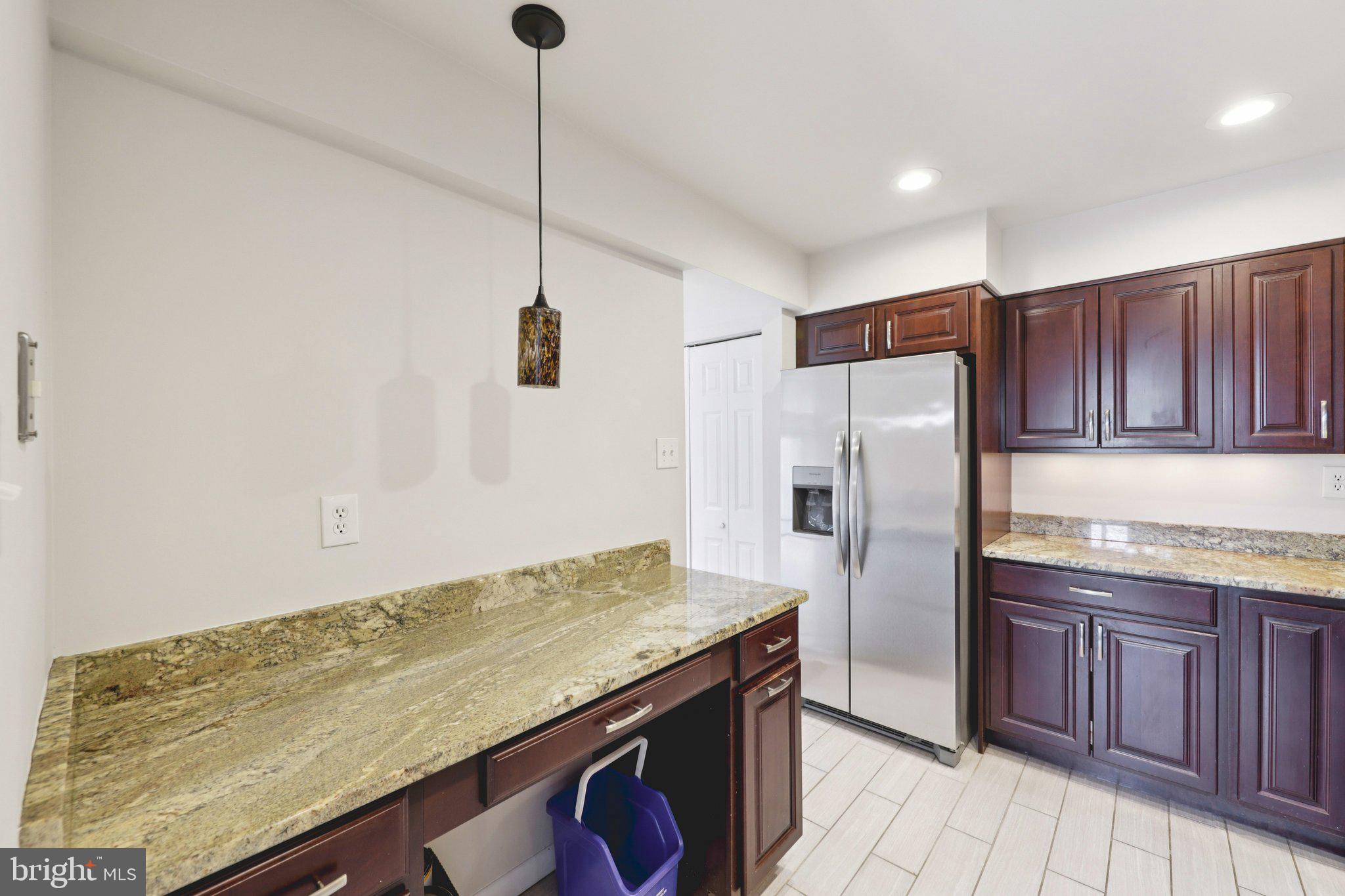 9900 Georgia Avenue, Unit 27306 Silver Spring, MD 20902 - Photo 5 of 23 Plenty of Counterspace