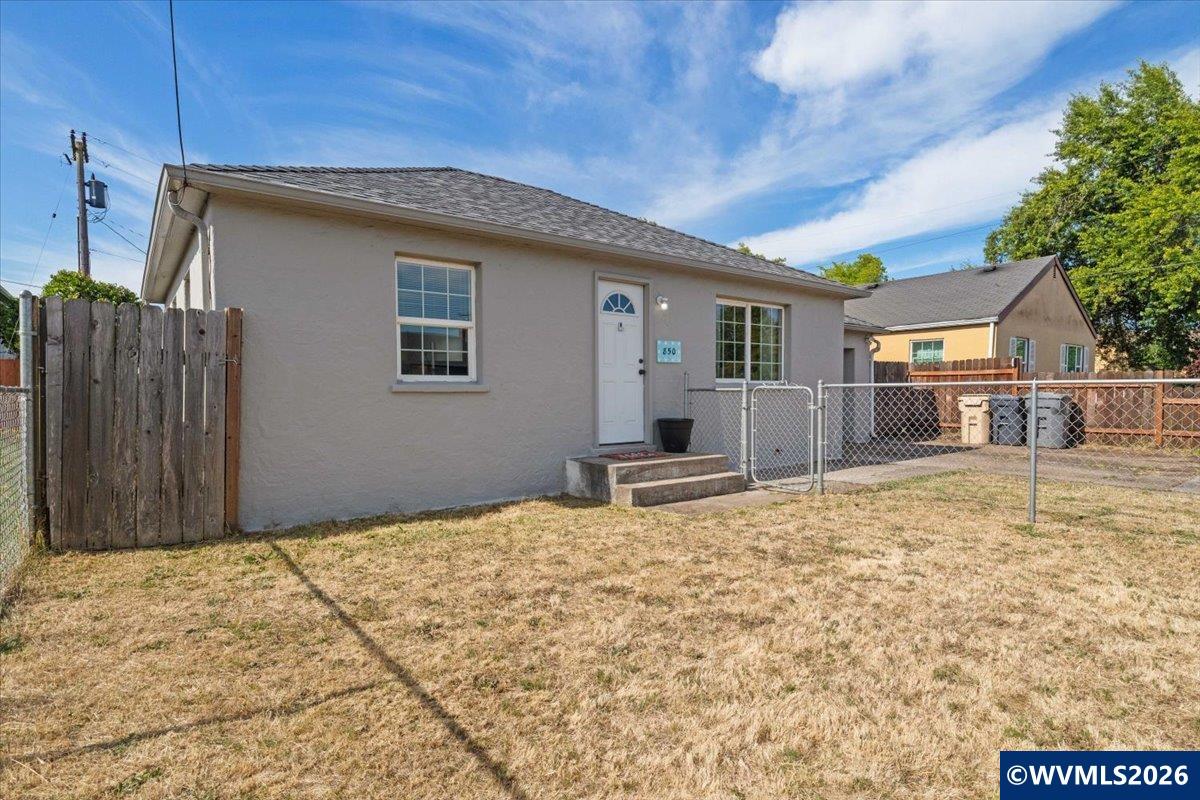 850 Southwest Queen Avenue Albany, OR 97321 - Photo 2 of 33