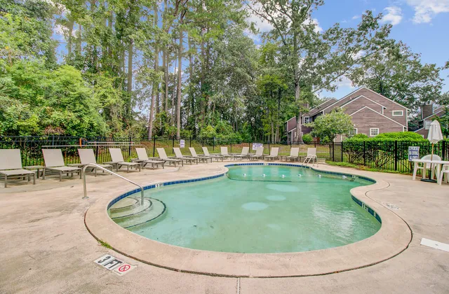 $1,700 | 126 Luden Drive, Unit C, Summerville, SC 29483