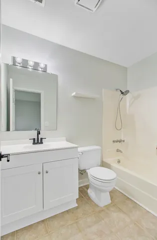 $1,700 | 126 Luden Drive, Unit C, Summerville, SC 29483