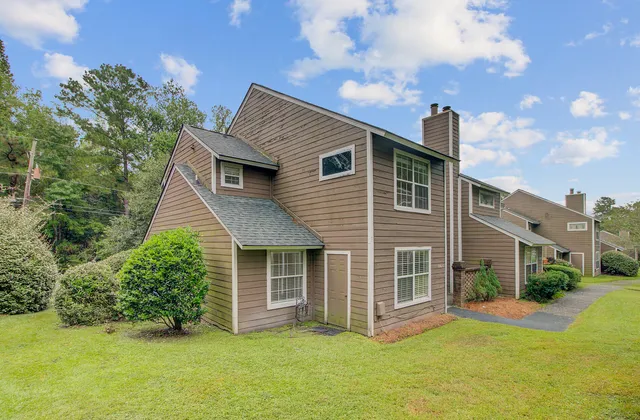 $1,700 | 126 Luden Drive, Unit C, Summerville, SC 29483