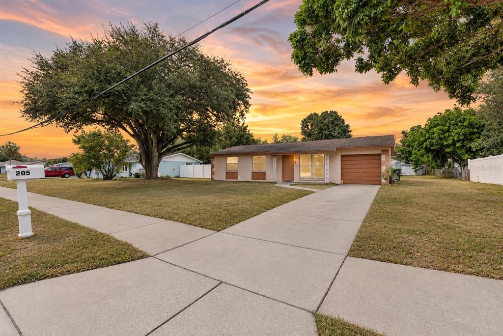 205 Miller Mac Road Apollo Beach, FL 33572 - Photo 1 of 27 Gallery Image 1