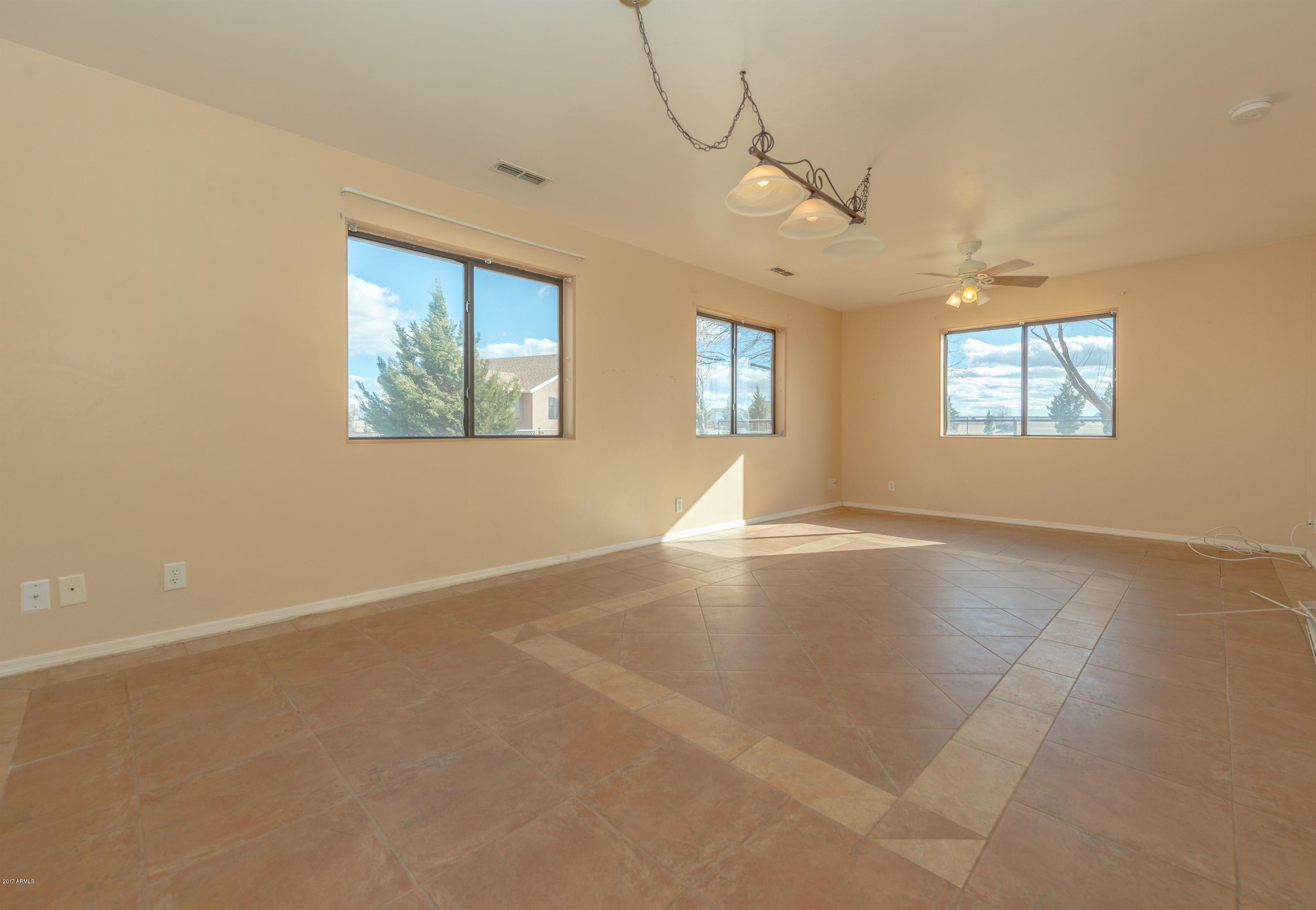 669 North Reed Road Chino Valley, AZ 86323 - Photo 18 of 66 018_Family Room