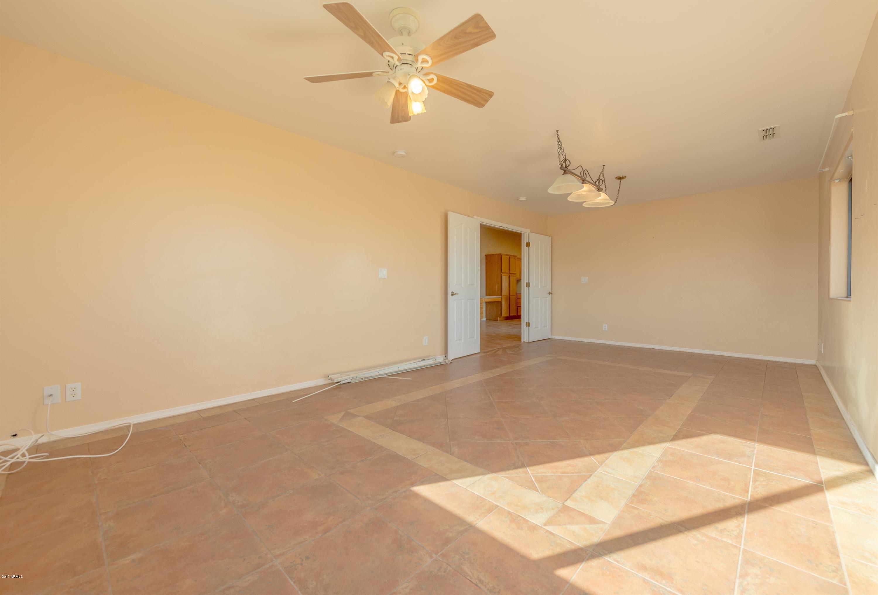 669 North Reed Road Chino Valley, AZ 86323 - Photo 19 of 66 019_Family Room