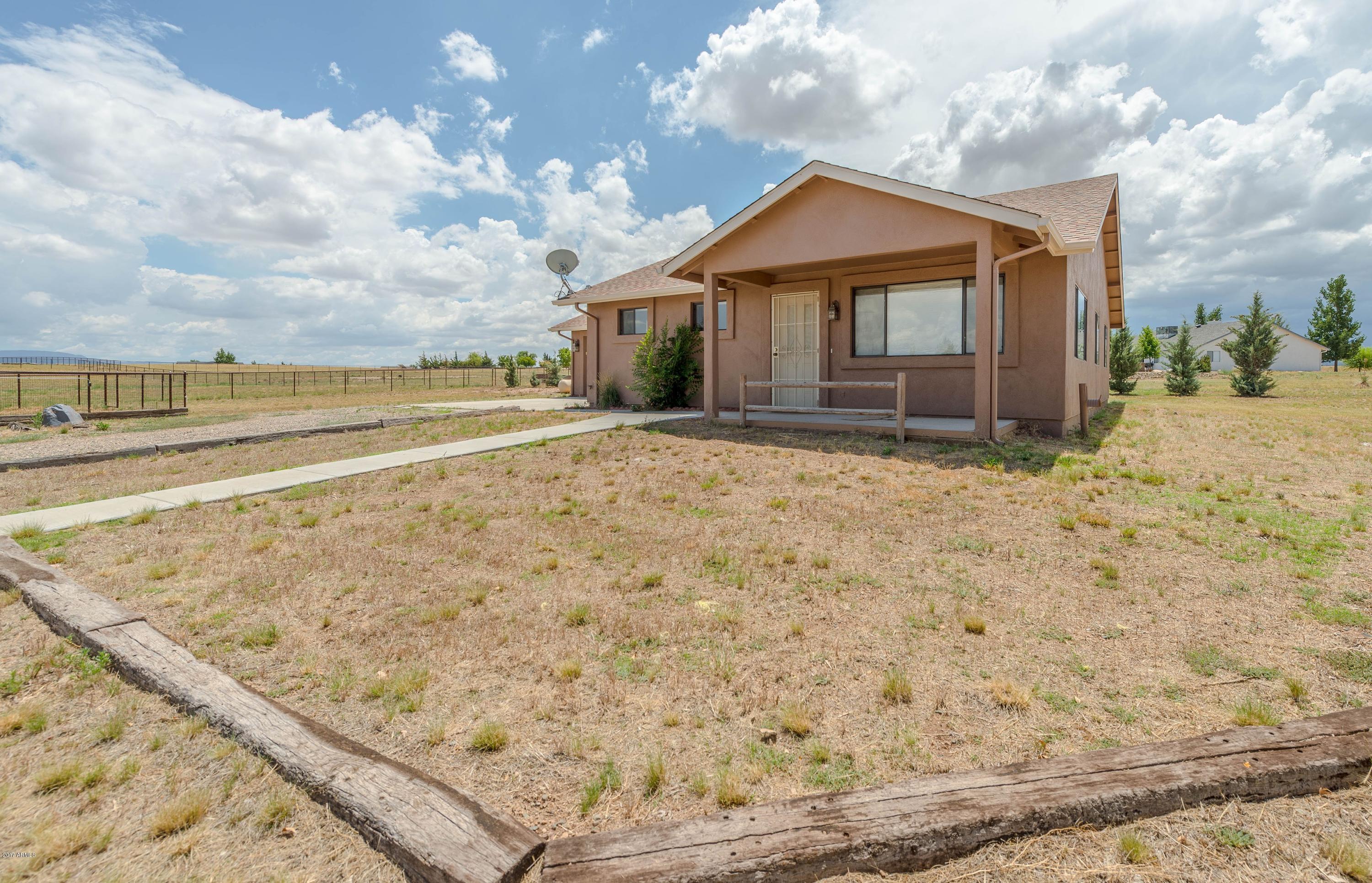 669 North Reed Road Chino Valley, AZ 86323 - Photo 2 of 66 002_Guest House