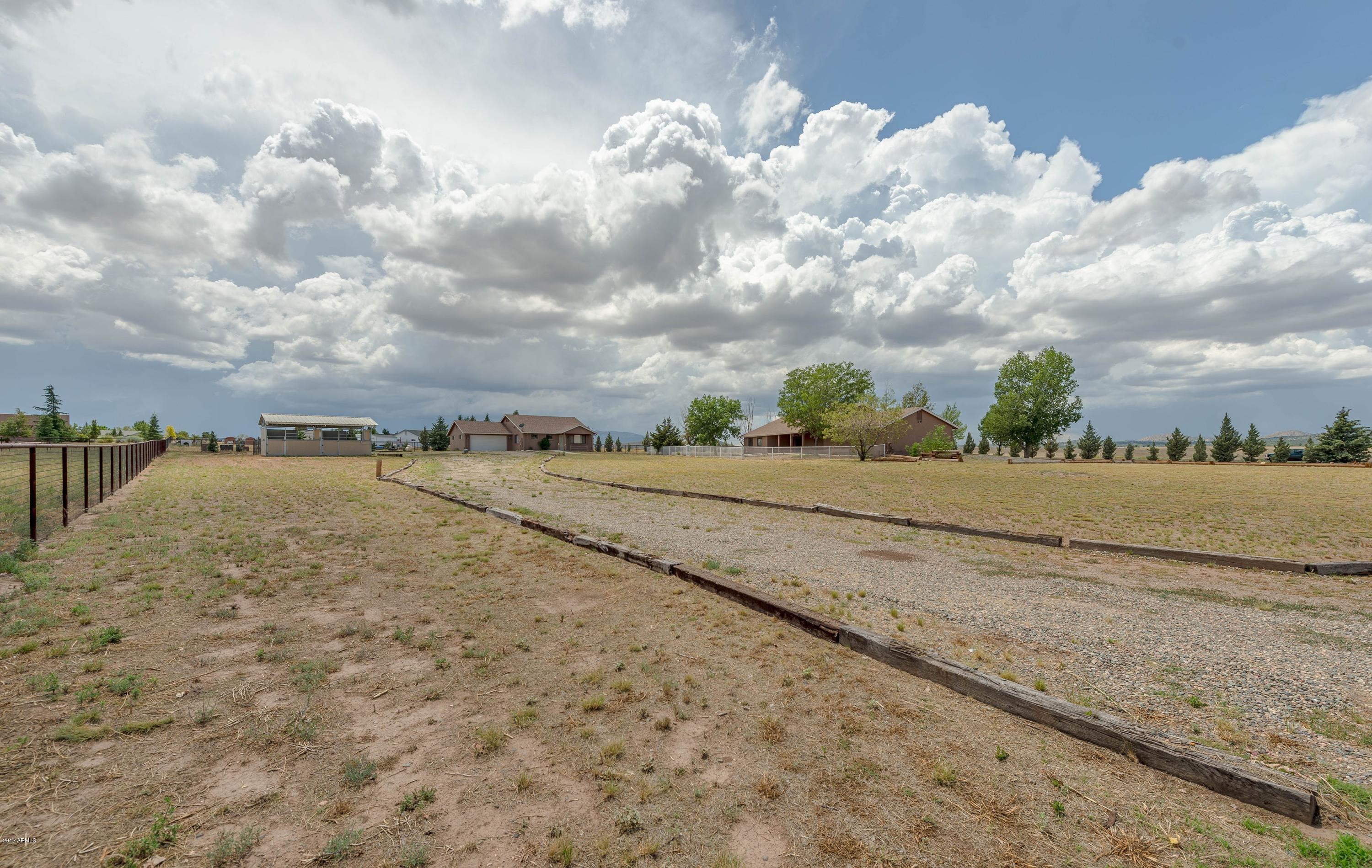 669 North Reed Road Chino Valley, AZ 86323 - Photo 49 of 66 049_Guest House Driveway