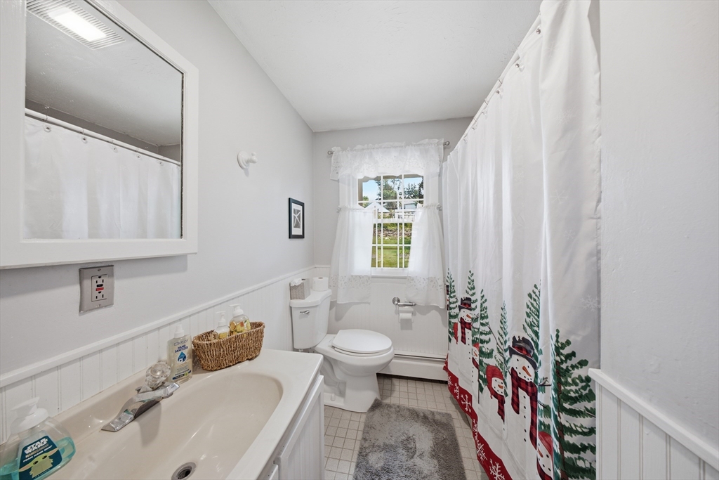 494 Laurel Street Manchester, NH 03103 - Photo 21 of 41