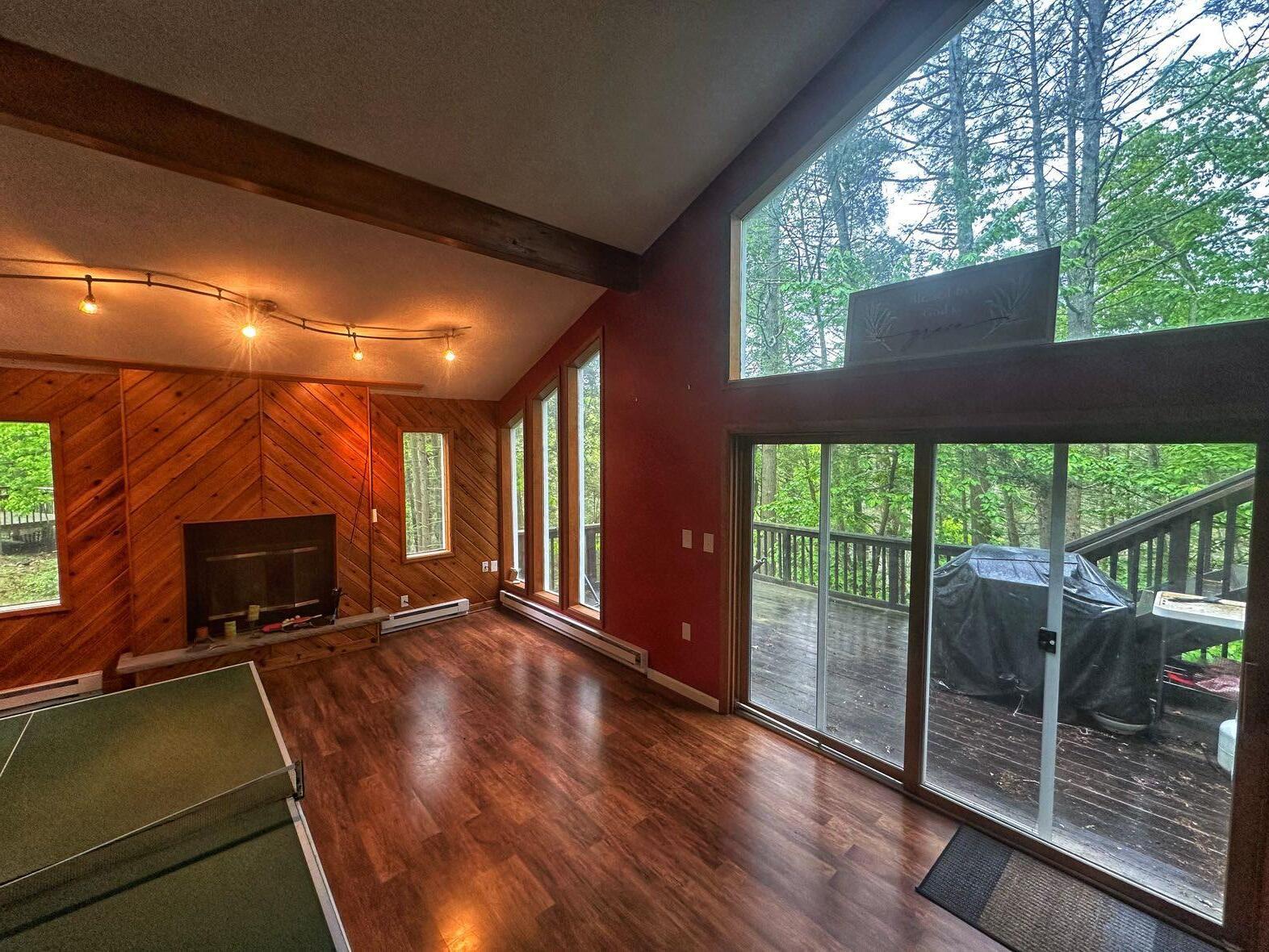 207 Manchester Drive Bushkill, PA 18324 - Photo 16 of 43 a5