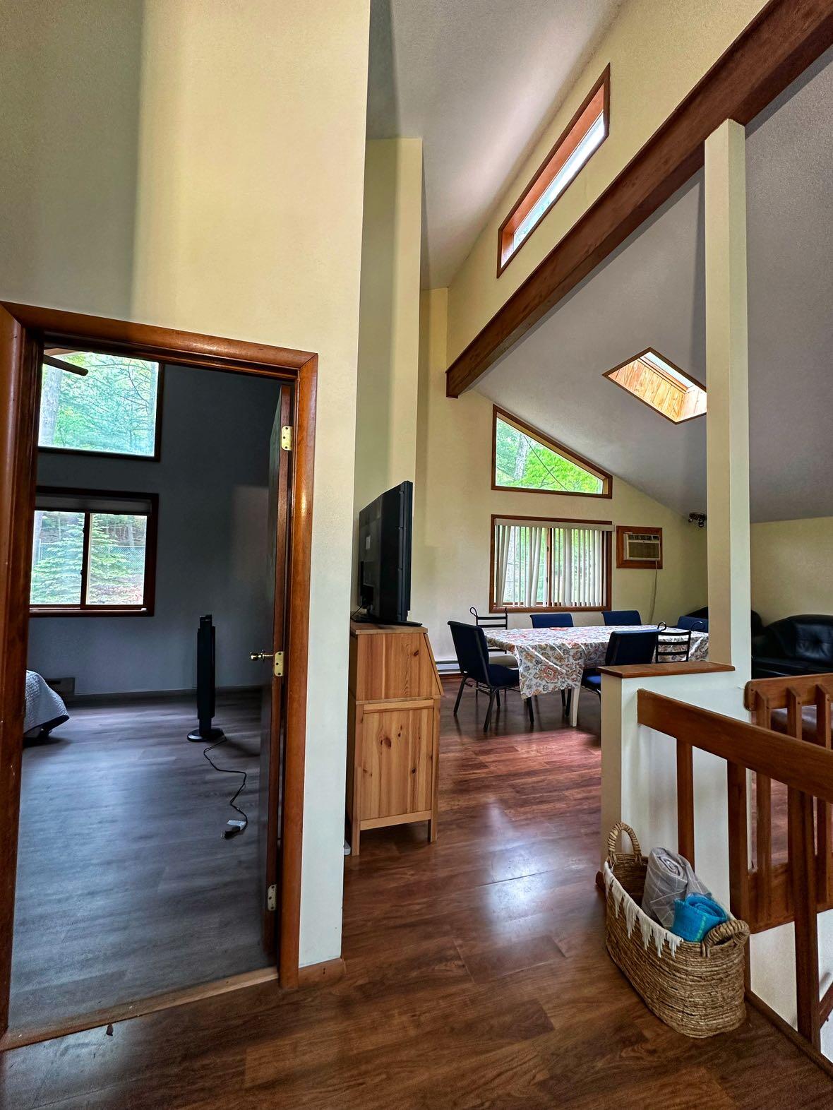 207 Manchester Drive Bushkill, PA 18324 - Photo 27 of 43 Snapchat-646819833