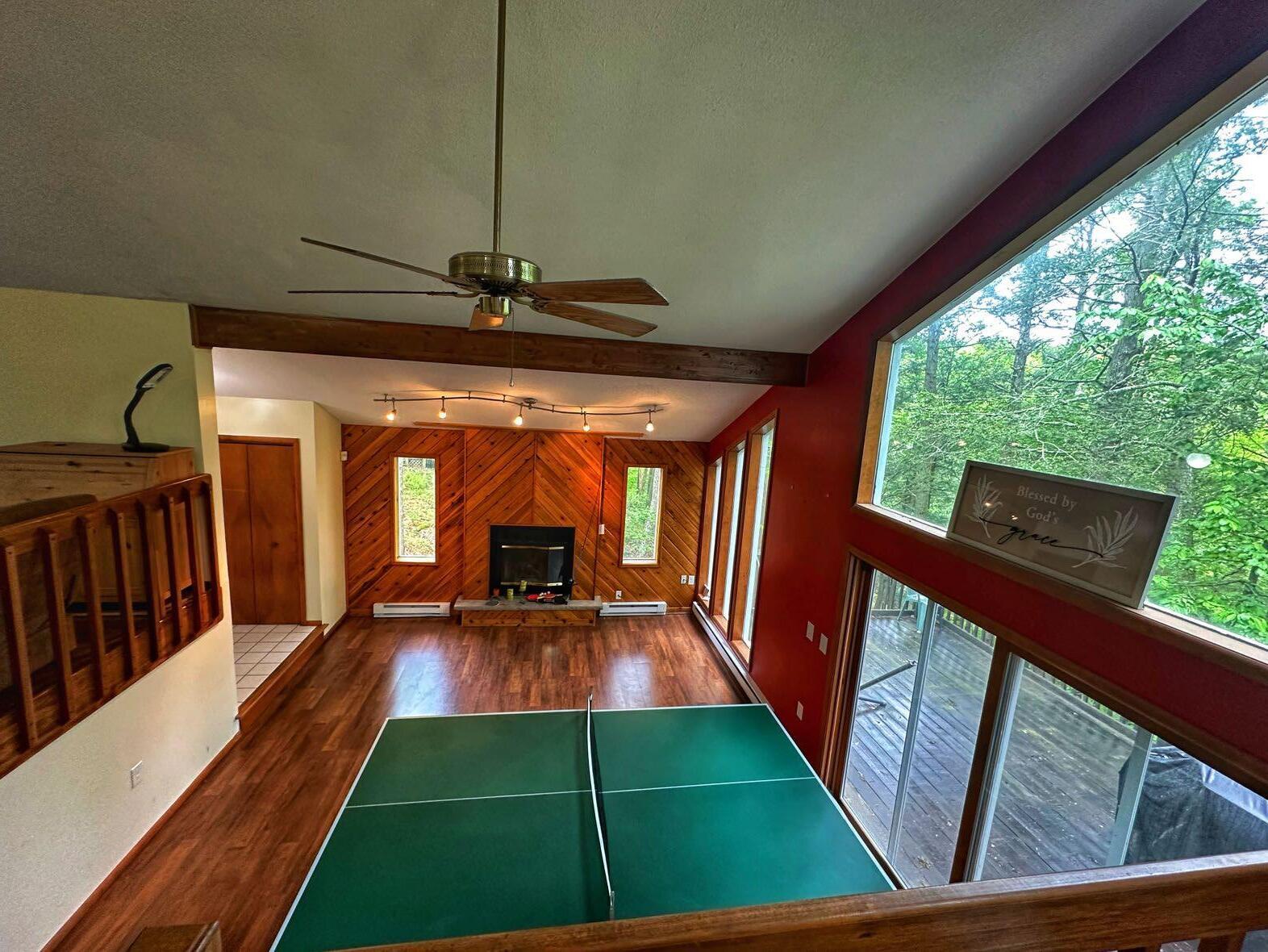 207 Manchester Drive Bushkill, PA 18324 - Photo 34 of 43 Snapchat-1765526964