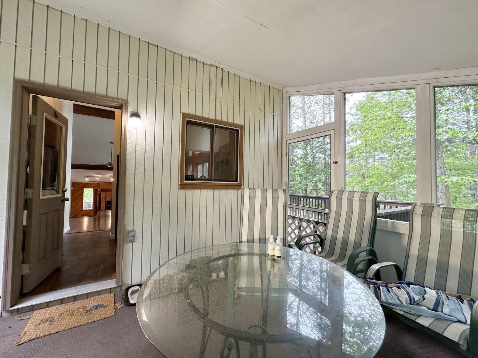 207 Manchester Drive Bushkill, PA 18324 - Photo 37 of 43 Snapchat-1971764349