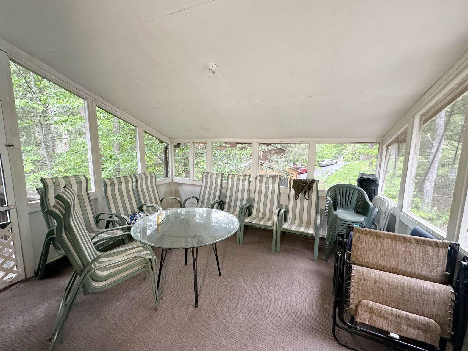 207 Manchester Drive Bushkill, PA 18324 - Photo 10 of 43 10