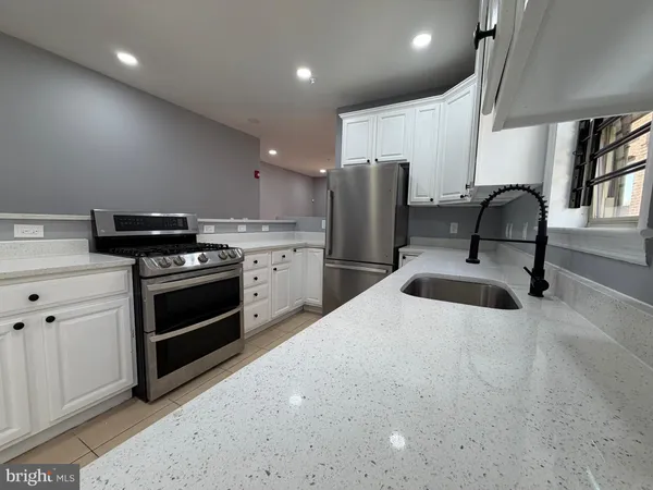 $1,900 | 1831 West Diamond Street, Unit 3, Philadelphia, PA 19121