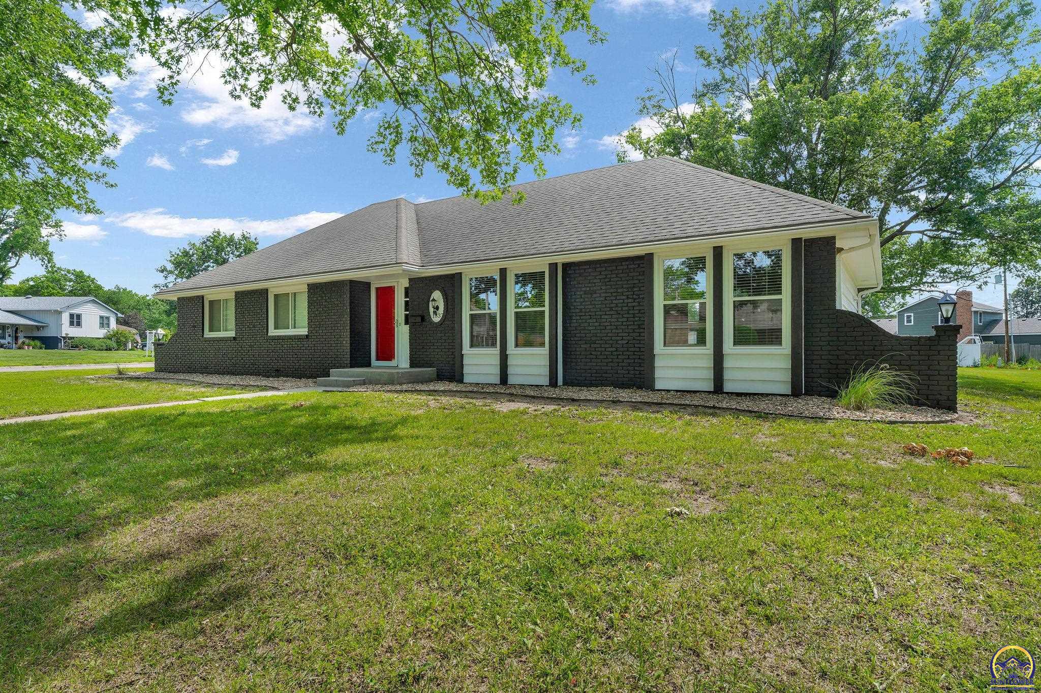 1837 Southwest Cheyenne Road Topeka, KS 66604 - Photo 46 of 49