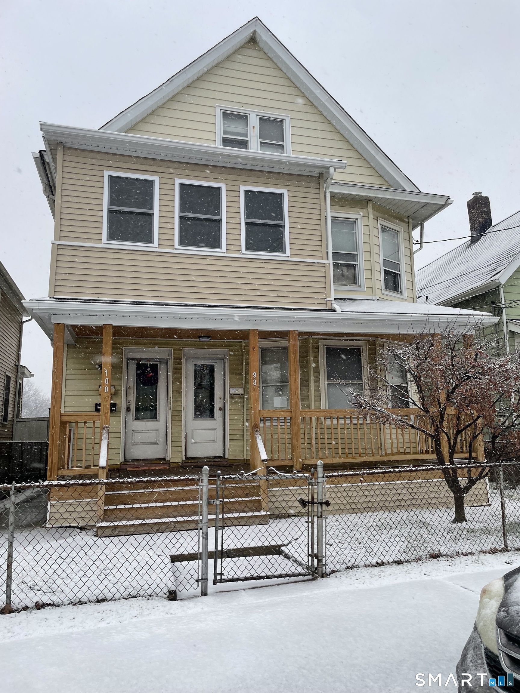 98-100 Carroll Avenue Bridgeport, CT 06607 - Photo 1 of 14