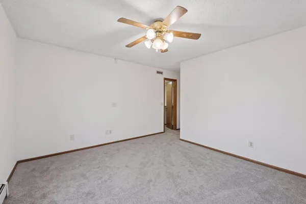 $195,000 | 4385 Trenton Lane North, Unit 312, Plymouth, MN 55442