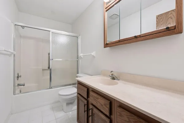 $195,000 | 4385 Trenton Lane North, Unit 312, Plymouth, MN 55442