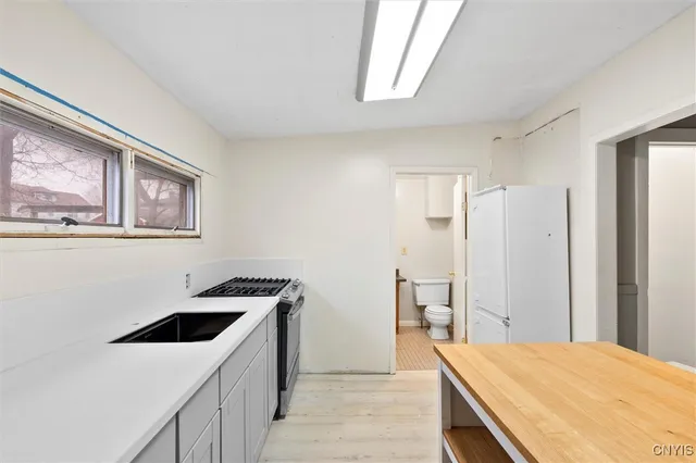 $120,000 | 203 McCool Avenue, De Witt, NY 13057