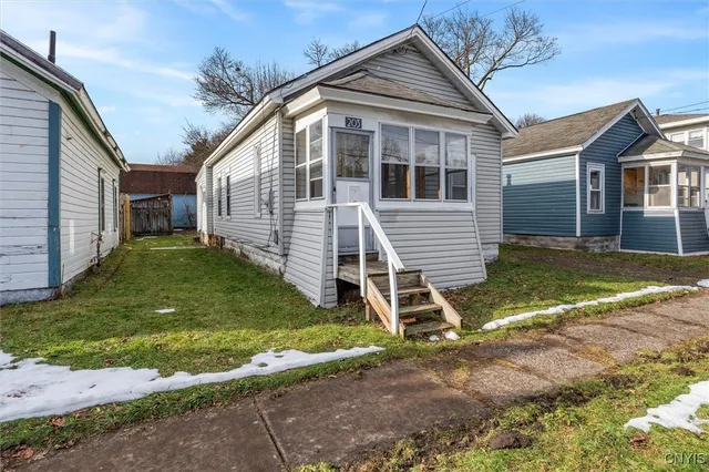 $120,000 | 203 McCool Avenue, De Witt, NY 13057
