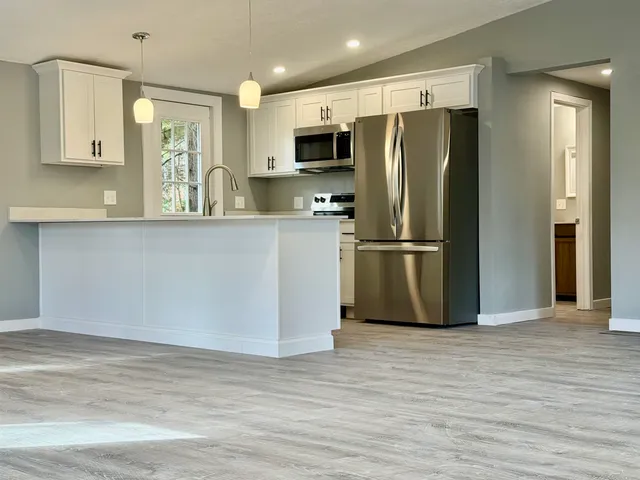 $399,900 | 29 Centennial Drive, Webster, NH 03303