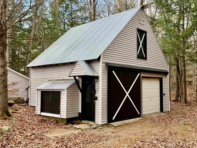 $399,900 | 29 Centennial Drive, Webster, NH 03303