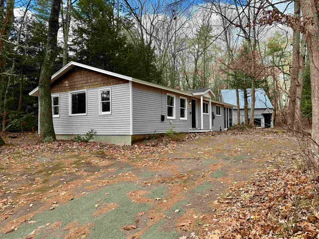 $399,900 | 29 Centennial Drive, Webster, NH 03303