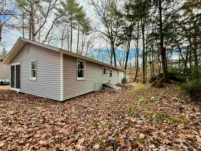 $399,900 | 29 Centennial Drive, Webster, NH 03303