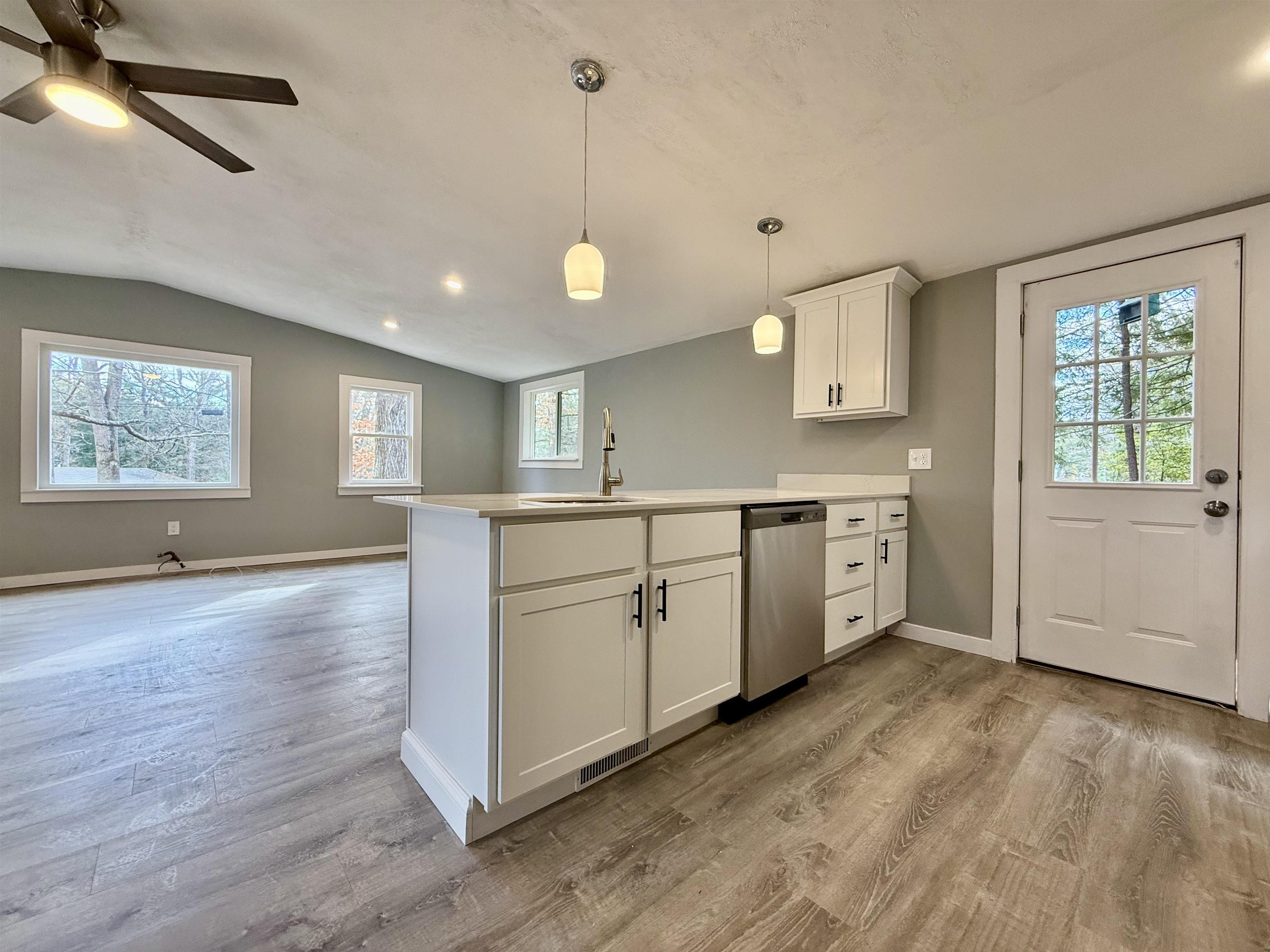 29 Centennial Drive Webster, NH 03303 - Photo 4 of 42