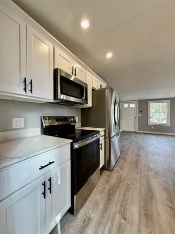 $399,900 | 29 Centennial Drive, Webster, NH 03303