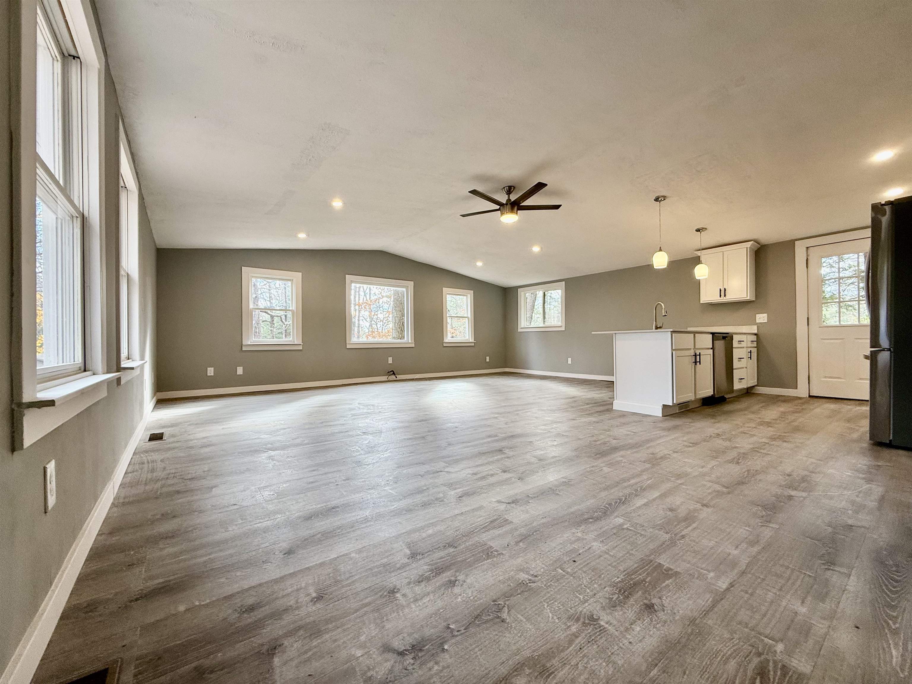 29 Centennial Drive Webster, NH 03303 - Photo 10 of 42