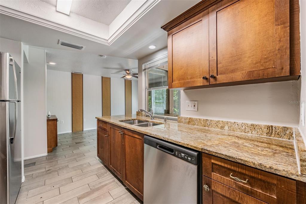 1124 Danny Drive Sarasota, FL 34243 - Photo 13 of 45