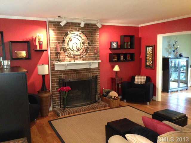 2340 Hamilton Mill Road Charlotte, NC 28270 - Photo 2 of 16 Gallery Image 2