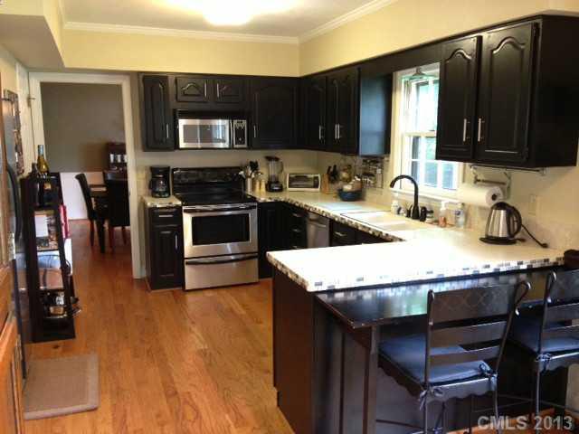 2340 Hamilton Mill Road Charlotte, NC 28270 - Photo 4 of 16 Gallery Image 4